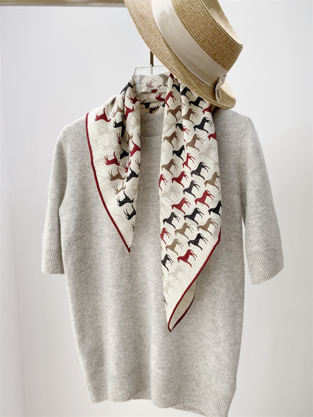 Ipek Yün Karışımı Eşarp Kadın  - Winter Clothing Hong Kong incelemesi ve fiyatı